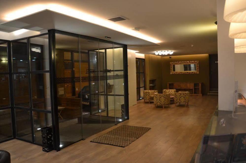 Gatell Hotel فيلانوفا إي لا خيلترا المظهر الخارجي الصورة